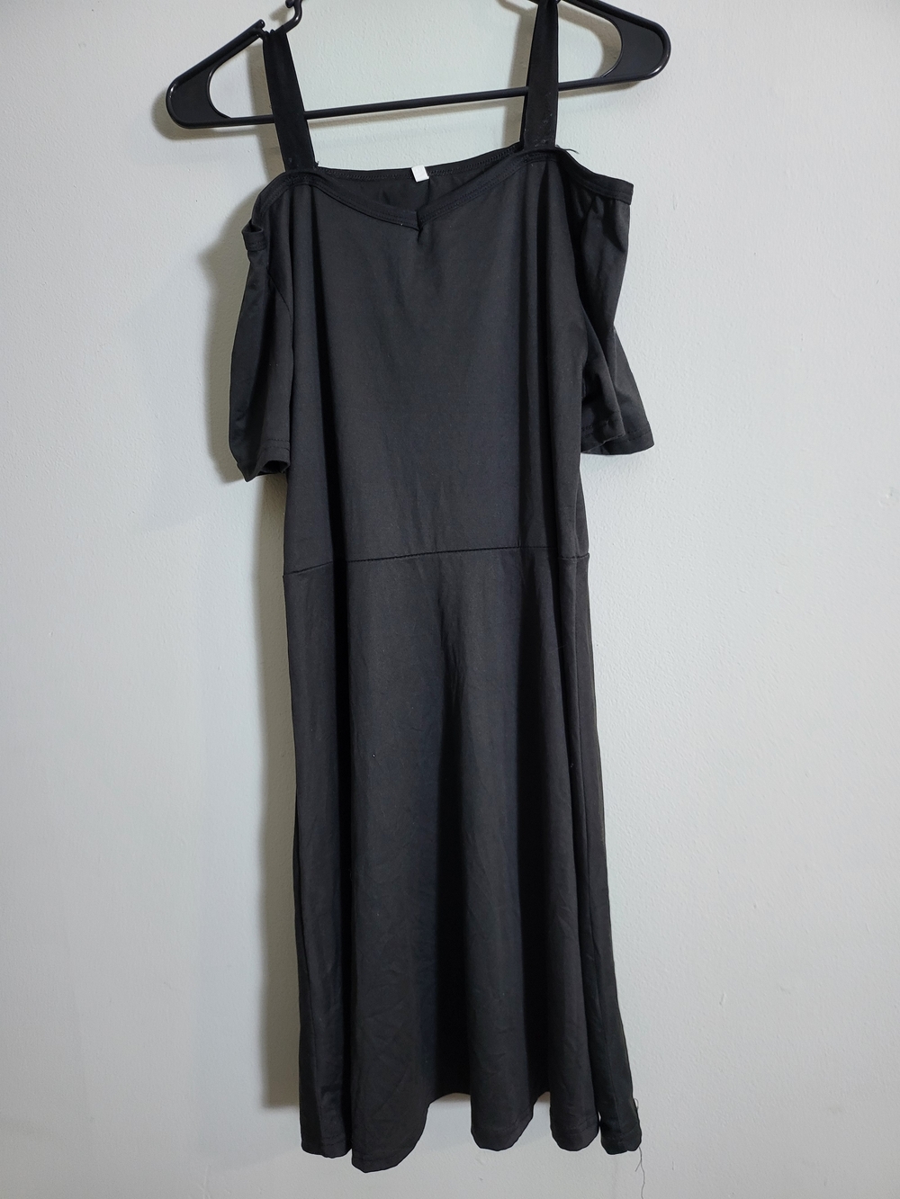 Black Cold-Shoulder Midi Dress